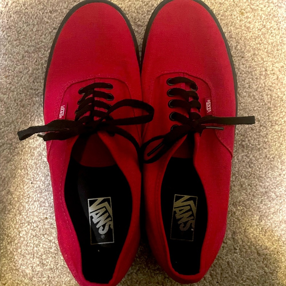 VANS Old Skool Canvas Men’s Red & Black   Low-Top Skate Sneakers.